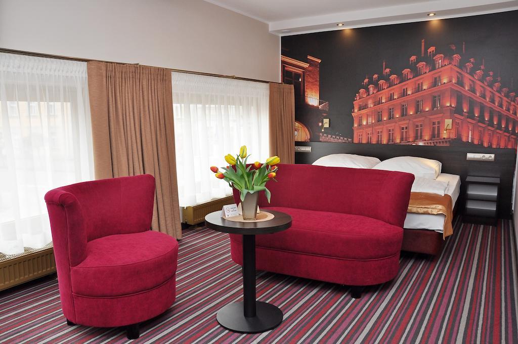 Hotel Atrium Nowy Tomyśl Pokoj fotografie
